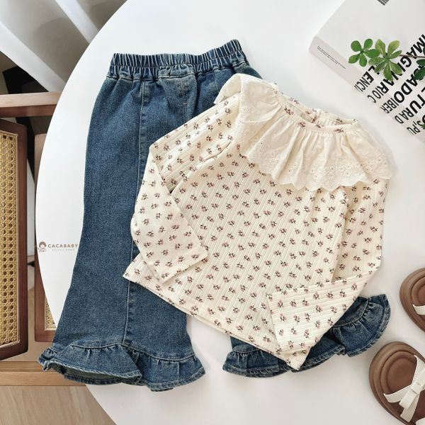 軟軟直紋花花蕾絲領上衣 