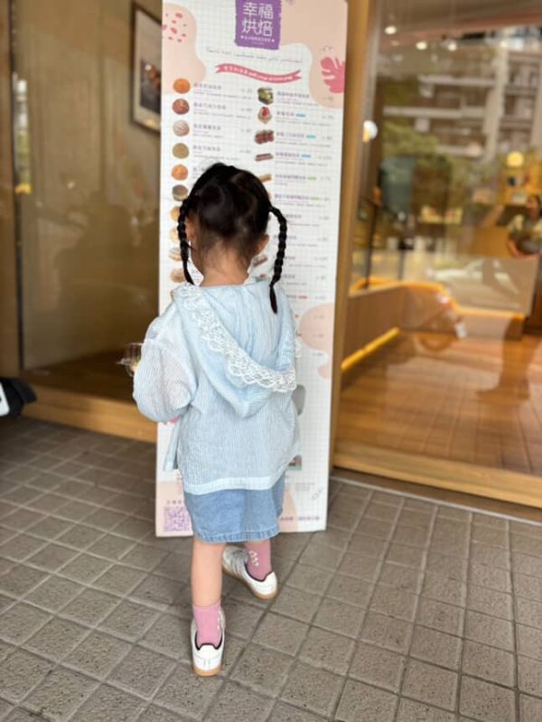 必買絕美蕾絲連帽防曬外套 