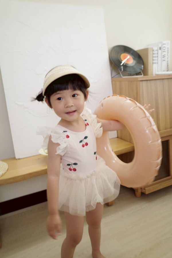 小可愛櫻桃紗紗小飛袖連體泳裝(附泳帽) 