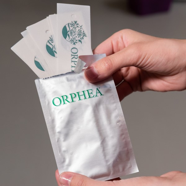 義大利ORPHEA歐菲雅 經典花香衣物環境保護片-全面取代樟腦丸(12片) 