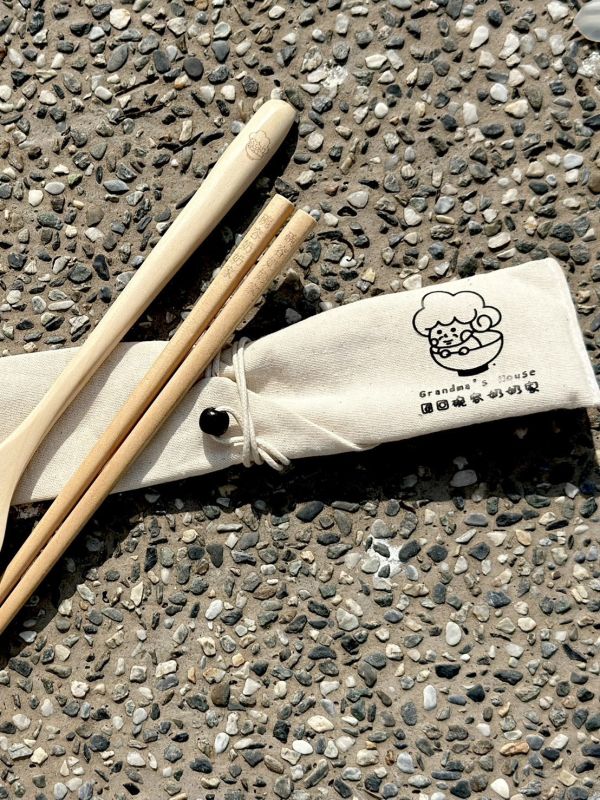 滿666送訂製款餐具組 