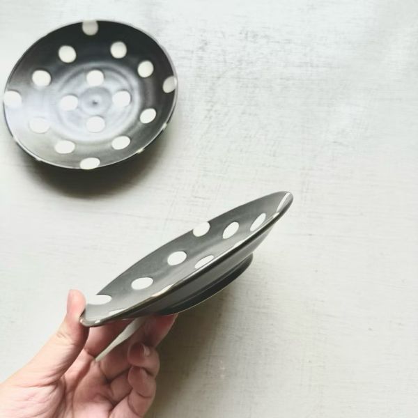 日本製/ 輕量黑底白水玉蛋糕盤 