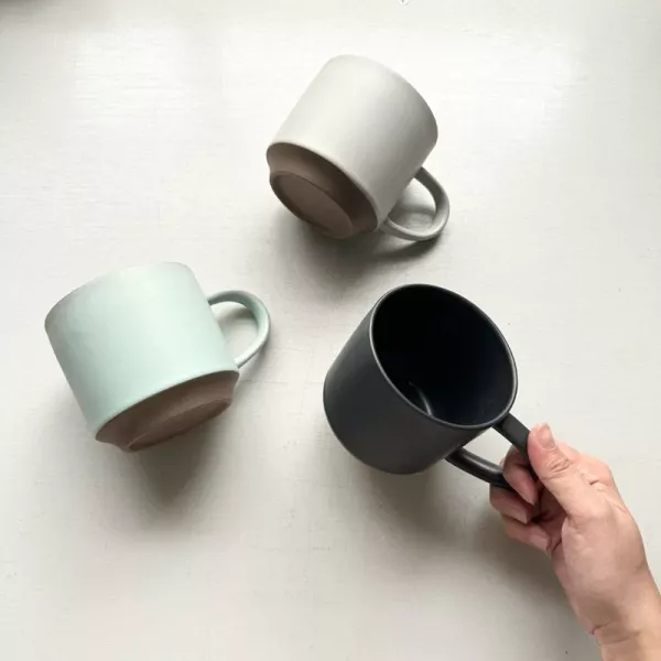 粗陶底啞光寬把馬克杯 