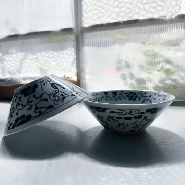 日本製/ 手繪貓咪V型碗公 