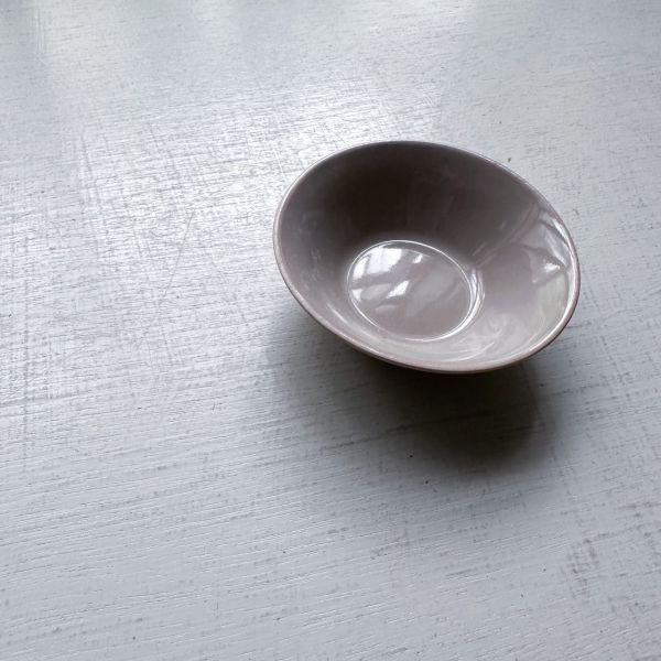 米色系尖型小缽8.5cm 
