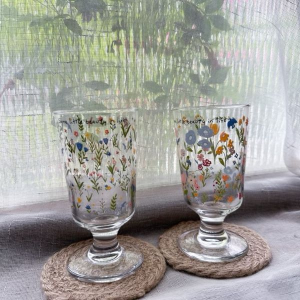 日系花朵高腳玻璃杯 