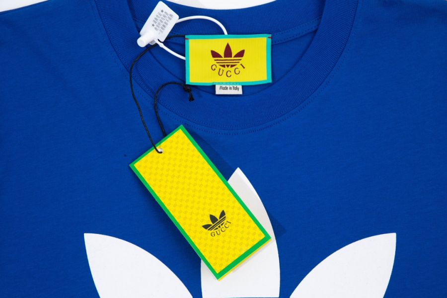 Adidas x Gucci 「adidas Theatrum Catoptricum Polydicticum Gucci」印花(藍) 