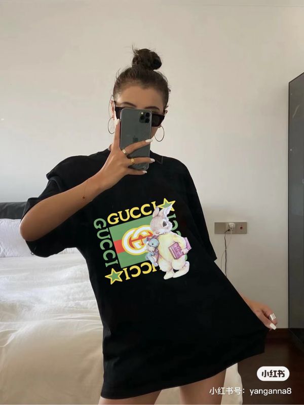 GUCCI  書本兔 (黑 / 米) 