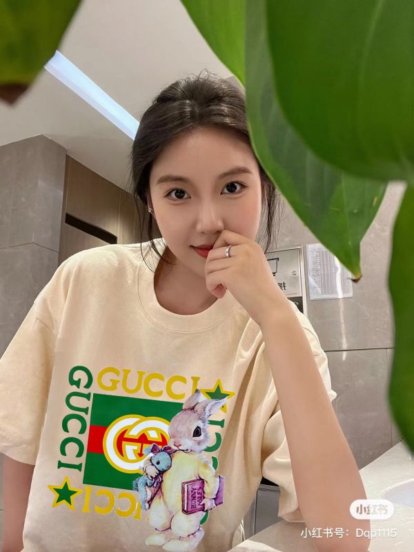 GUCCI  書本兔 (黑 / 米) 