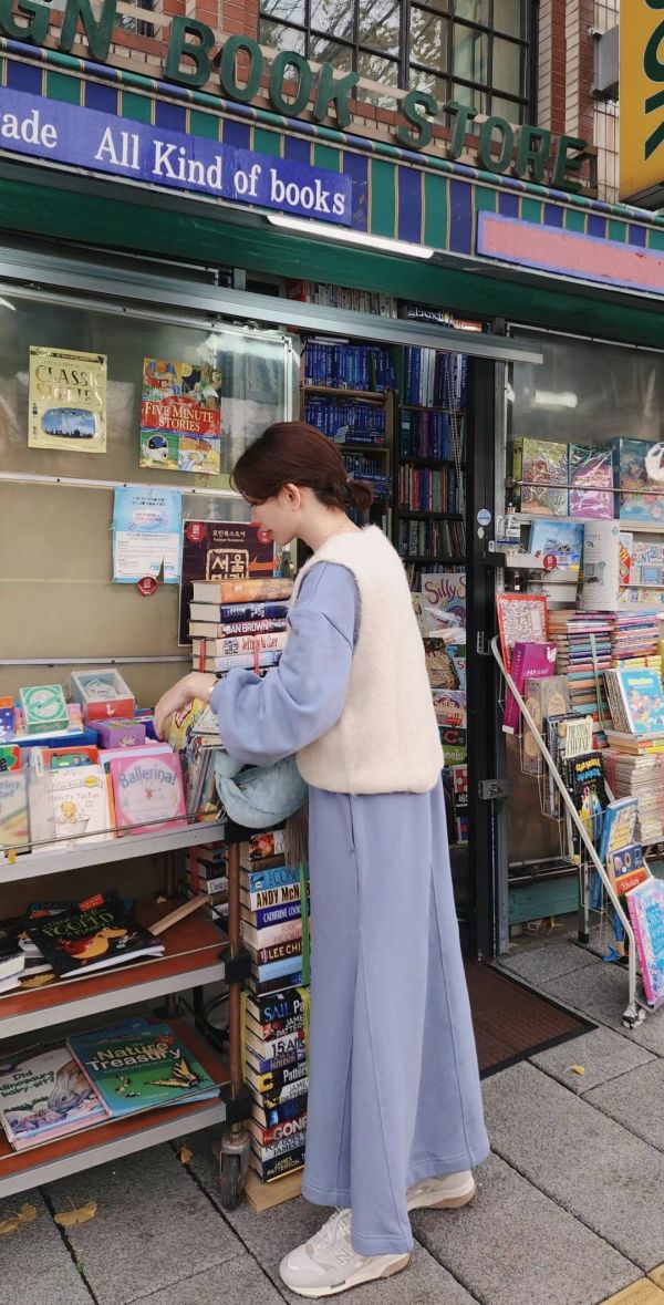 氣質羊駝毛背心 衣服,上衣,襯衫,針織衫,T恤,毛衣,背心,小可愛,內搭,洋裝,服飾,polo衫,羊毛上衣,大學T,帽T,雪紡,棉麻,細肩帶背心,短版上衣,貼身上衣,合身上衣,毛衣,親膚上衣