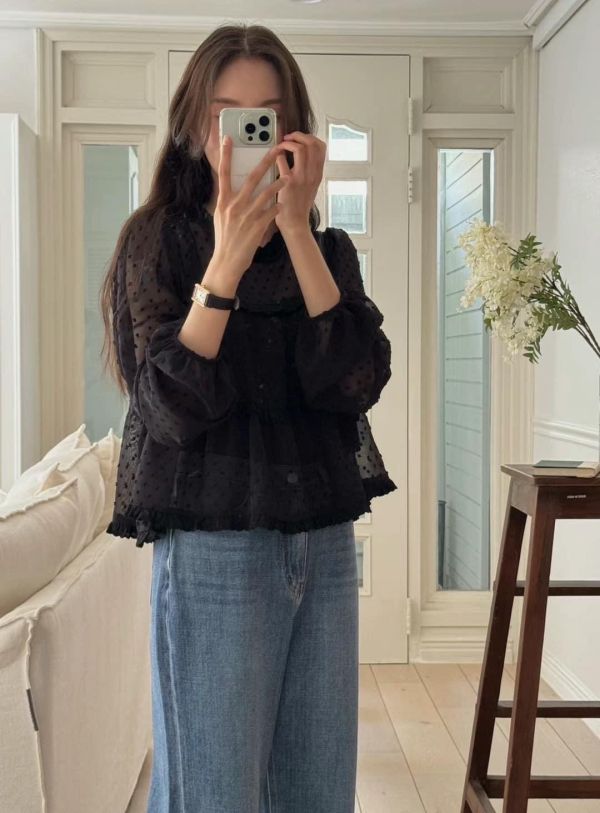 透紗點點層次上衣 