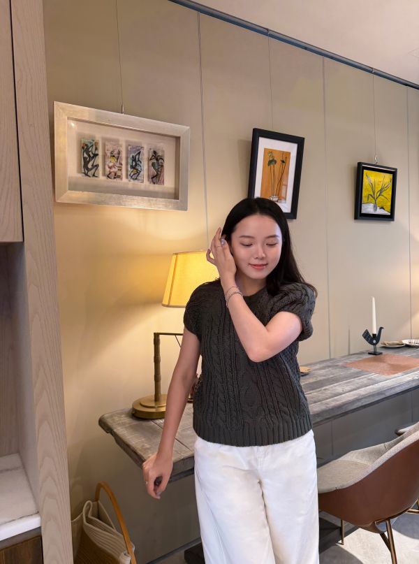 麻花編織短袖毛衣 