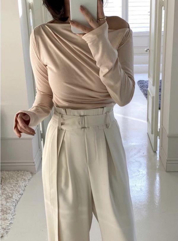 小女人柔軟上衣 衣服,上衣,襯衫,針織衫,T恤,毛衣,背心,小可愛,內搭,洋裝,服飾,polo衫,羊毛上衣,大學T,帽T,雪紡,棉麻,細肩帶背心,短版上衣,貼身上衣,合身上衣