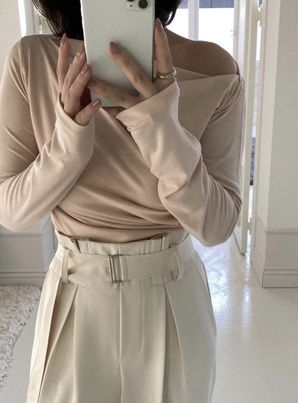 小女人柔軟上衣 衣服,上衣,襯衫,針織衫,T恤,毛衣,背心,小可愛,內搭,洋裝,服飾,polo衫,羊毛上衣,大學T,帽T,雪紡,棉麻,細肩帶背心,短版上衣,貼身上衣,合身上衣