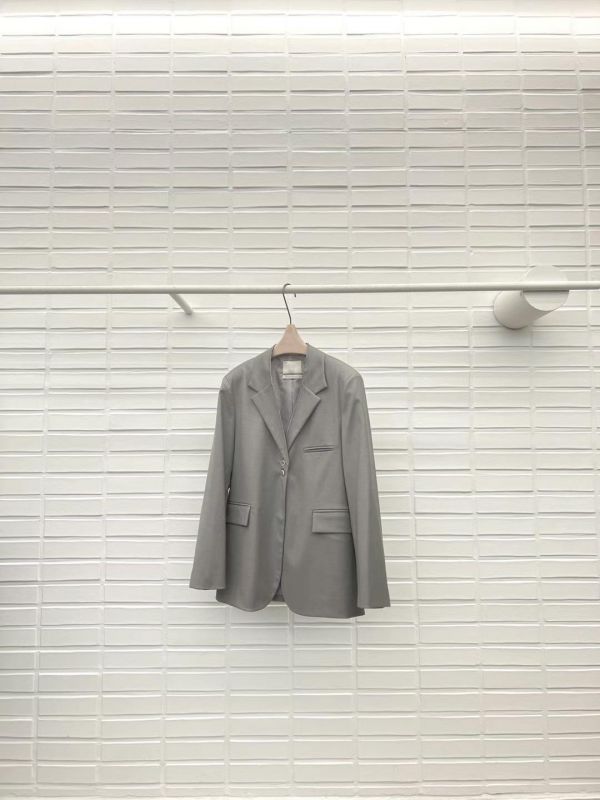 設計師高級西外 西裝外套,襯衫,牛仔外套,小香風外套,風衣外套,長版風衣外套,羊毛大衣,羽絨外套,連帽外套,休閒外套,棉麻西外,針織外套,防曬外套,披肩,披風,罩衫,鋪棉外套,小外套,羽絨背心