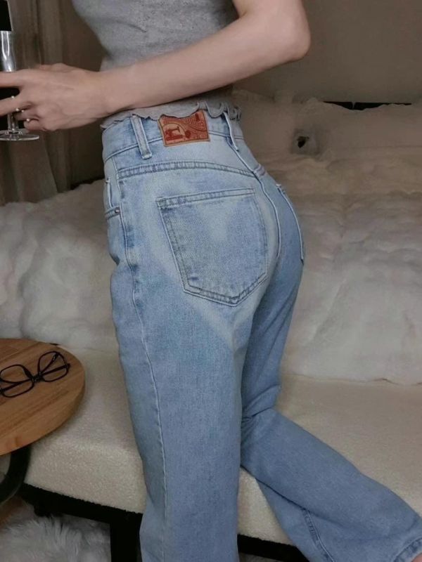 噴漆感愛心直筒牛仔褲 