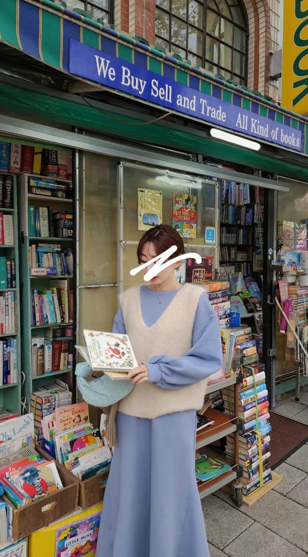 氣質羊駝毛背心 衣服,上衣,襯衫,針織衫,T恤,毛衣,背心,小可愛,內搭,洋裝,服飾,polo衫,羊毛上衣,大學T,帽T,雪紡,棉麻,細肩帶背心,短版上衣,貼身上衣,合身上衣,毛衣,親膚上衣