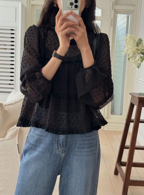 透紗點點層次上衣 