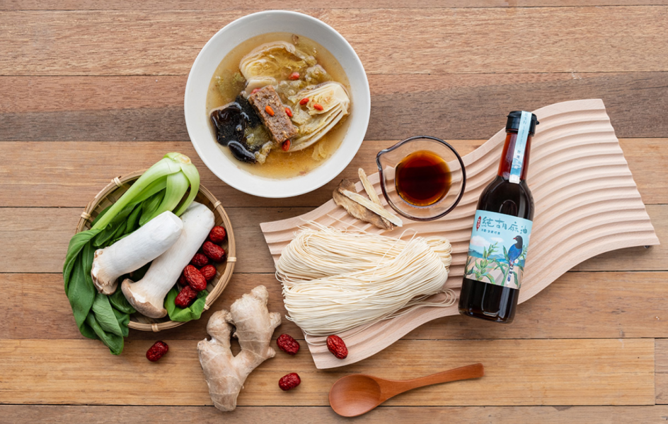 金弘/職人工藝/冷壓台灣純胡麻油(玻璃瓶)/台灣芝麻/300ml 金弘,台灣芝麻,胡麻油