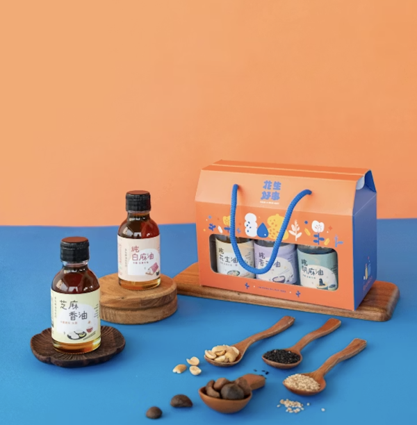 金弘/迷你油瓶禮盒/100ml*5入 雀莉家,金弘,迷你油瓶,金弘油行,台灣麻油,胡麻油,白麻油,花生油,苦茶油,母親節禮盒