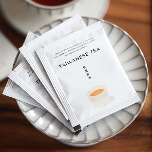 上下游/開心品茶禮盒/玫瑰鹽開心果220g＋四季春烏龍茶包2.2g*20入 上下游,開心品茶,禮盒,玫瑰鹽開心果,四季春烏龍茶包