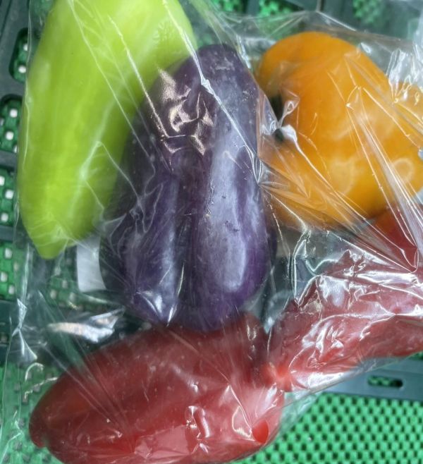 (冷藏)玉美/履歷水果彩椒/320g 楓康,玉美,產銷履歷,小黃瓜,台中,高雄,台南,雀莉家