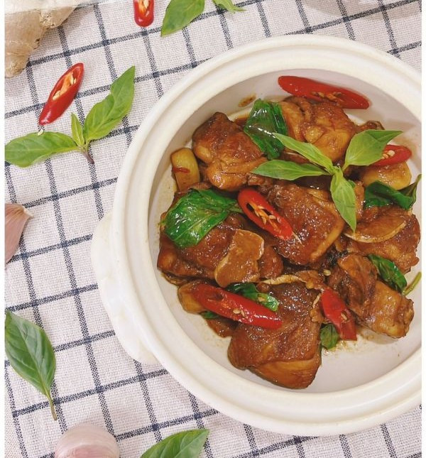 【冷凍】動筷。食/三杯雞腿/ 250g 動筷,三杯雞
