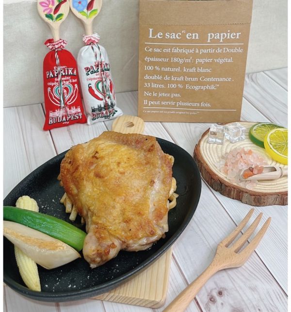 【冷凍】動筷。食/鐵板雞腿/ 160g 動筷,鐵板雞腿