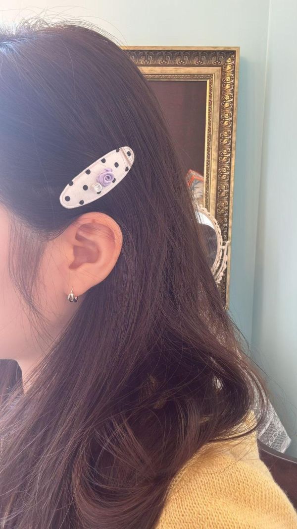 點點粉色玫瑰花ＢＢ夾2色 點點粉色玫瑰花ＢＢ夾2色
韓國飾品
韓國耳環
耳環
髮飾
手鍊
戒指
純銀飾品
珍珠耳環
三麗鷗代購
飾品店