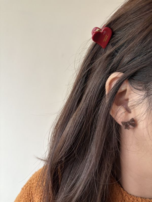 植絨蝴蝶結貼耳耳環2色 植絨蝴蝶結貼耳耳環2色
韓國飾品
韓國耳環
耳環
髮飾
大腸圈
腸圈
手鍊
戒指
純銀飾品
珍珠耳環
三麗鷗代購
飾品店