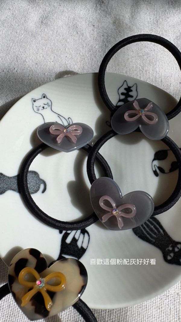 CREATION FRANCE 愛心蝴蝶結髮圈 CREATION FRANCE 
CREATION FRANCE 愛心蝴蝶結髮圈