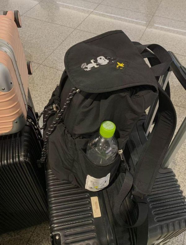 Le-junev新款PEANUTS 史努比尼龍後背包4色 Le-junev新款PEANUTS 史努比尼龍後背包4色
韓國飾品
韓國耳環
耳環
髮飾
大腸圈
腸圈
手鍊
戒指
純銀飾品
珍珠耳環
三麗鷗代購
飾品店