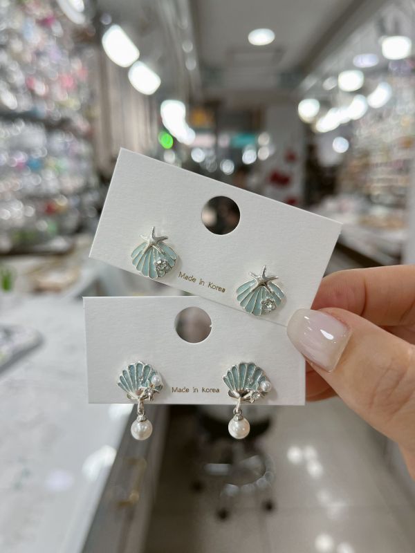 海洋藍貝殼珍珠耳環 海洋藍貝殼珍珠耳環
韓國飾品
韓國耳環
耳環
髮飾
手鍊
戒指
純銀飾品
珍珠
三麗鷗代購
飾品店