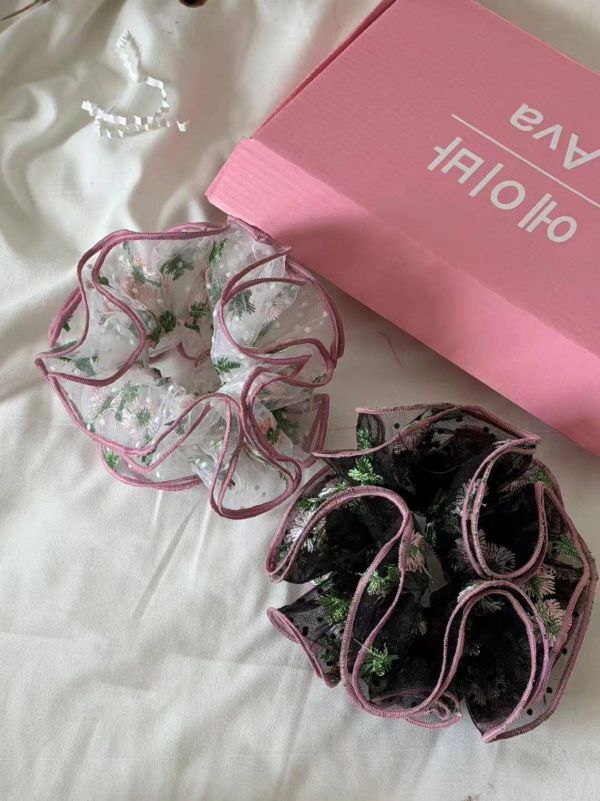 透紗花卉蕾絲滾邊髮圈 透紗花卉蕾絲滾邊髮圈
韓國飾品
韓國耳環
耳環
髮飾
手鍊
戒指
純銀飾品
珍珠耳環
三麗鷗代購
飾品店