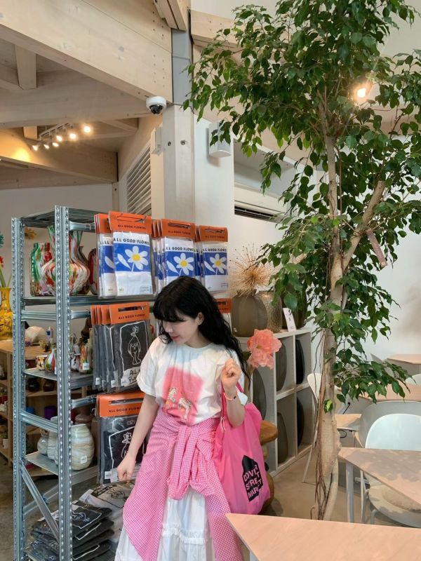 春天暈染馬年印花T恤3色 春天暈染馬年印花T恤
韓國飾品
韓國耳環
耳環
髮飾
大腸圈
腸圈
手鍊
戒指
純銀飾品
珍珠耳環
三麗鷗代購
飾品店