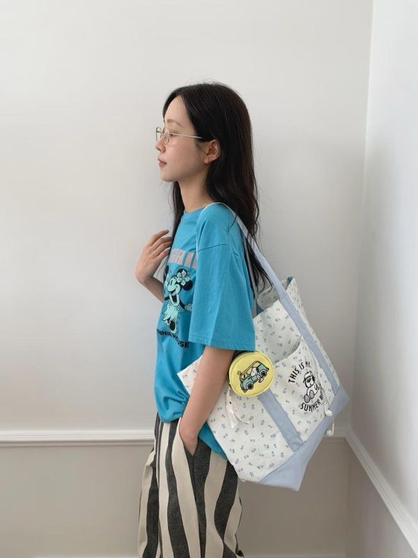 Le-junev新款PEANUTS 史努比刺繡碎花大容量包包3色 Le-junev
Le-junev新款PEANUTS 史努比刺繡碎花大容量包包3色
韓國飾品
韓國耳環
耳環
髮飾
大腸圈
腸圈
手鍊
戒指
純銀飾品
珍珠耳環
三麗鷗代購
飾品店