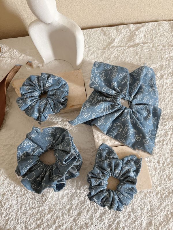 KT插畫圖案牛仔大腸圈 KT插畫圖案牛仔大腸圈
韓國飾品
韓國耳環
耳環
髮飾
手鍊
戒指
純銀飾品
珍珠耳環
三麗鷗代購
飾品店