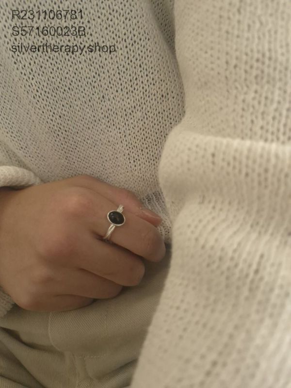 925純銀 圓石環繞交錯戒指 925純銀 圓石環繞交錯戒指
韓國飾品
韓國耳環
耳環
髮飾
手鍊
戒指
純銀飾品
珍珠耳環
三麗鷗代購
飾品店