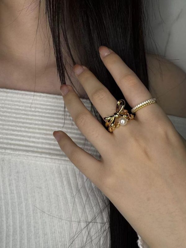 24k鍍銅戒指可堆疊三款 24k鍍銅戒指可堆疊三款
韓國飾品
韓國耳環
耳環
髮飾
手鍊
戒指
純銀飾品
珍珠耳環
三麗鷗代購
飾品店