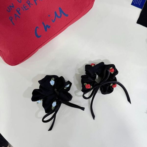 紅色玫瑰花蝴蝶結腸圈 紅色玫瑰花蝴蝶結腸圈
韓國飾品
韓國耳環
耳環
髮飾
手鍊
戒指
純銀飾品
珍珠耳環
三麗鷗代購
飾品店