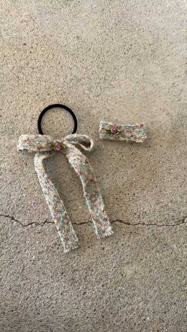 質感毛毛玫瑰花髮圈3色 質感毛毛玫瑰花髮圈3色
韓國飾品
韓國耳環
耳環
髮飾
手鍊
戒指
純銀飾品
珍珠耳環
三麗鷗代購
飾品店