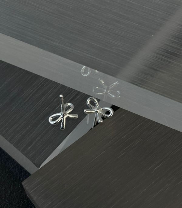 925純銀 蝴蝶結貼耳純銀耳環 925純銀 
925純銀 蝴蝶結貼耳純銀耳環
韓國耳環
耳環
髮飾
手鍊
戒指
純銀飾品
珍珠耳環
三麗鷗代購
飾品店