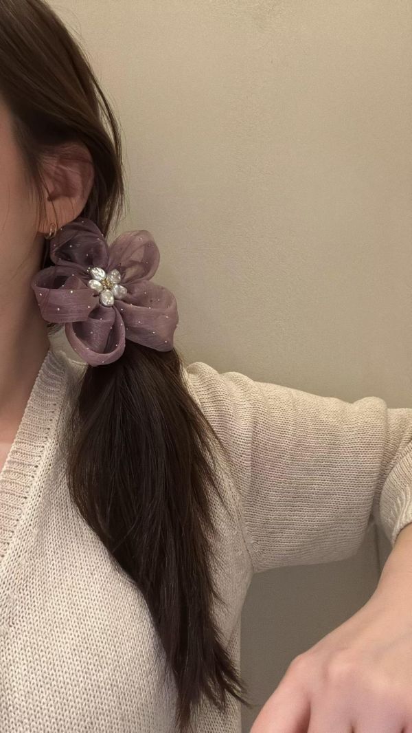 歐根紗點點雙花透紗髮圈5色 歐根紗點點雙花透紗髮圈5色
韓國飾品
韓國耳環
耳環
髮飾
手鍊
戒指
純銀飾品
珍珠耳環
三麗鷗代購
飾品店