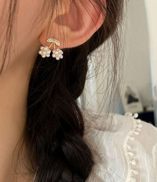 可愛櫻桃珍珠耳環 可愛櫻桃珍珠耳環
韓國耳環
耳環
髮飾
手鍊
戒指
純銀飾品
珍珠耳環
三麗鷗代購
飾品店