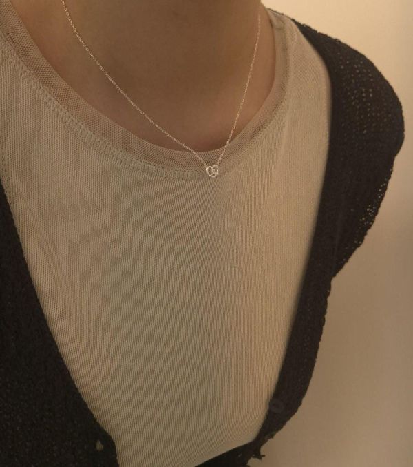 925純銀 德國結小鑽項鍊 925純銀 德國結小鑽項鍊
韓國飾品
韓國耳環
耳環
髮飾
手鍊
戒指
純銀飾品
珍珠耳環
三麗鷗代購
飾品店