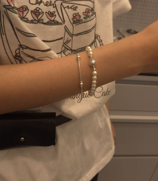 925純銀 磁吸珍珠手鍊 6mm 925純銀 
925純銀磁吸珍珠串手鍊 6mm
韓國耳環
耳環
髮飾
手鍊
戒指
純銀飾品
珍珠耳環
三麗鷗代購
飾品店