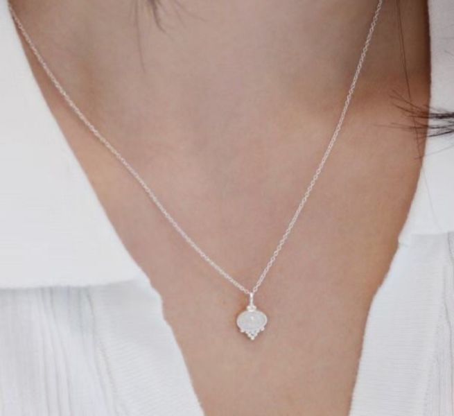 925純銀 月光石水滴項鍊 貓咪豹紋腳印蝴蝶結耳環
韓國飾品
韓國耳環
耳環
髮飾
手鍊
戒指
純銀飾品
珍珠耳環
三麗鷗代購
飾品店