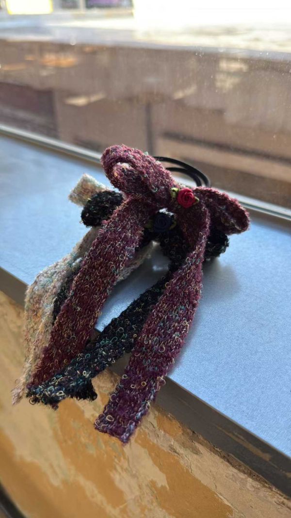 質感毛毛玫瑰花髮圈3色 質感毛毛玫瑰花髮圈3色
韓國飾品
韓國耳環
耳環
髮飾
手鍊
戒指
純銀飾品
珍珠耳環
三麗鷗代購
飾品店