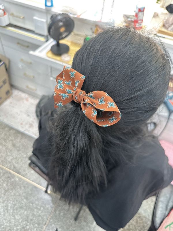 小愛心吊牌碎花腸圈 小愛心吊牌碎花腸圈
韓國飾品
韓國耳環
耳環
髮飾
大腸圈
腸圈
手鍊
戒指
純銀飾品
珍珠耳環
三麗鷗代購
飾品店