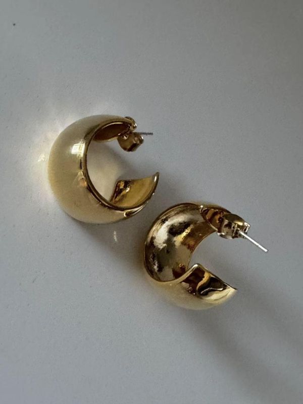 鍍銅24K寬版4/3圈耳環2色 鍍銅24K寬版4/3圈耳環2色
韓國耳環
耳環
髮飾
手鍊
戒指
純銀飾品
珍珠耳環
三麗鷗代購
飾品店